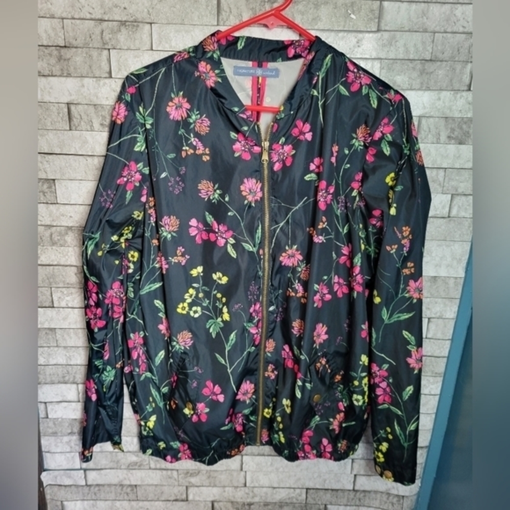 Signature Weekend size XL Floral lightweight spring jacket, windbreaker‎